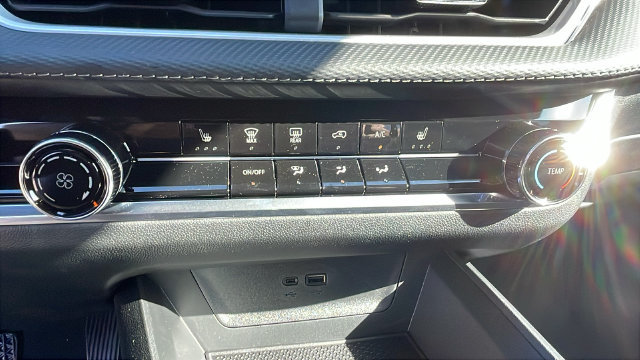 New 2027 Chevrolet Equinox LT FWD image 19