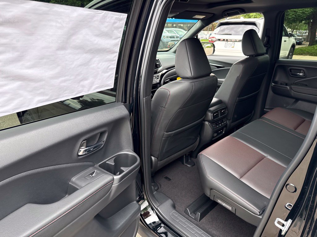 New 2026 Honda Ridgeline Black Edition image 14