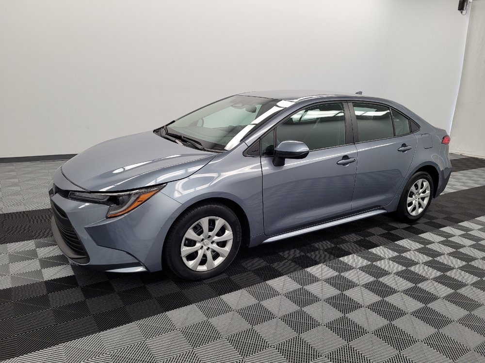 Used 2024 Toyota Corolla LE FWD image 2