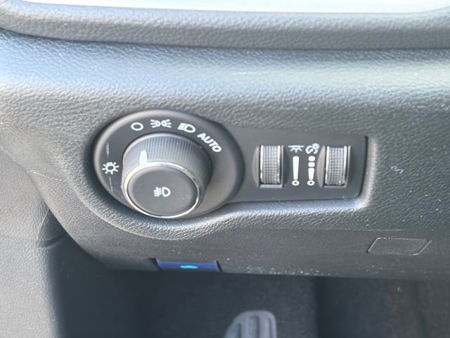 New 2026 Chrysler Pacifica Select image 27