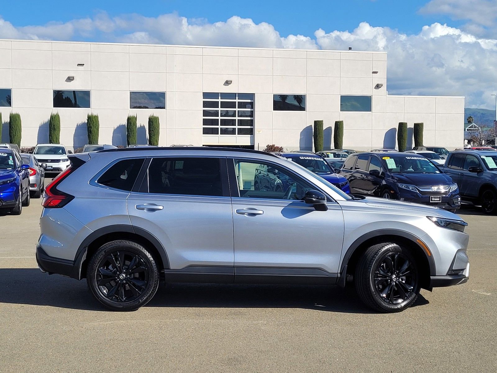 Certified 2023 Honda CR-V Sport Touring image 4