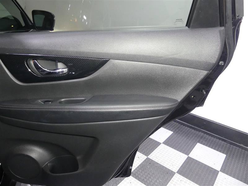 Used 2017 Nissan Rogue SL w/ SL HEV Premium Package AWD/4WD image 25