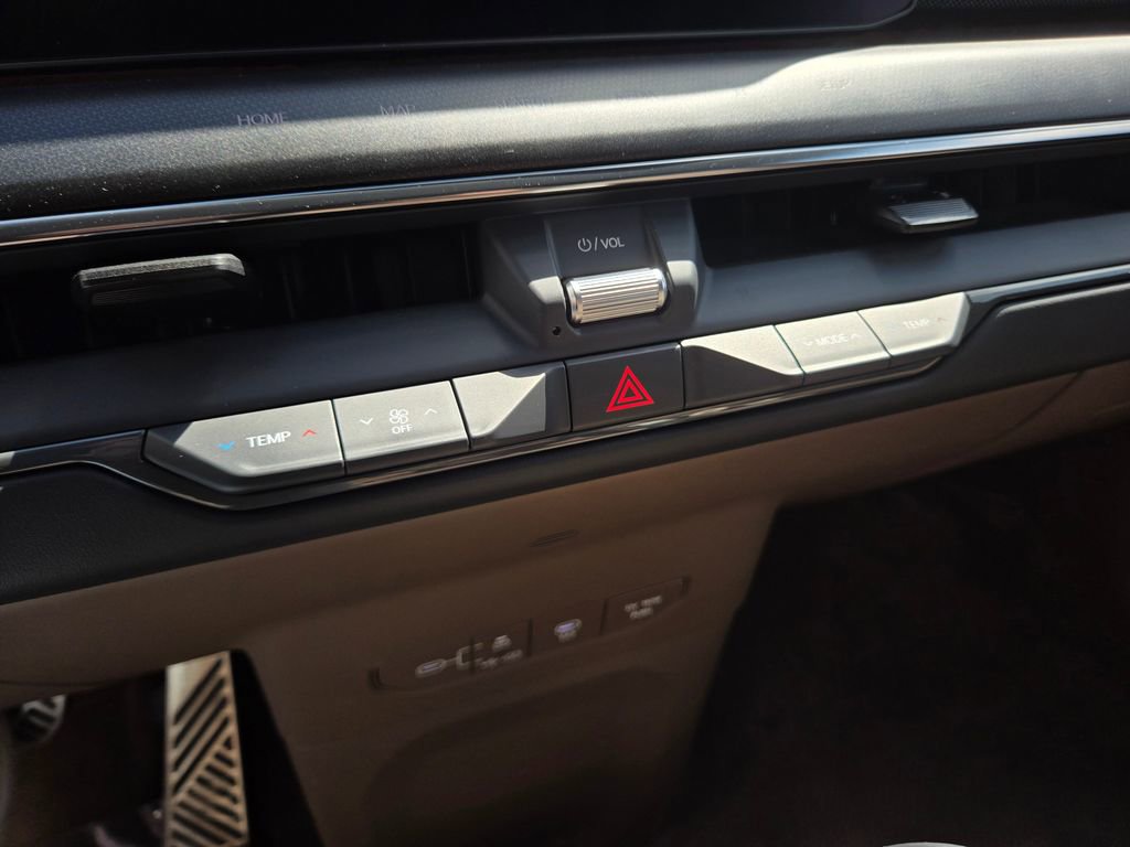 Certified 2024 Kia EV9 GT-Line AWD/4WD image 35