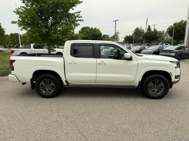 Certified 2025 Nissan Frontier SV w/ SV Convenience Package AWD/4WD image 4