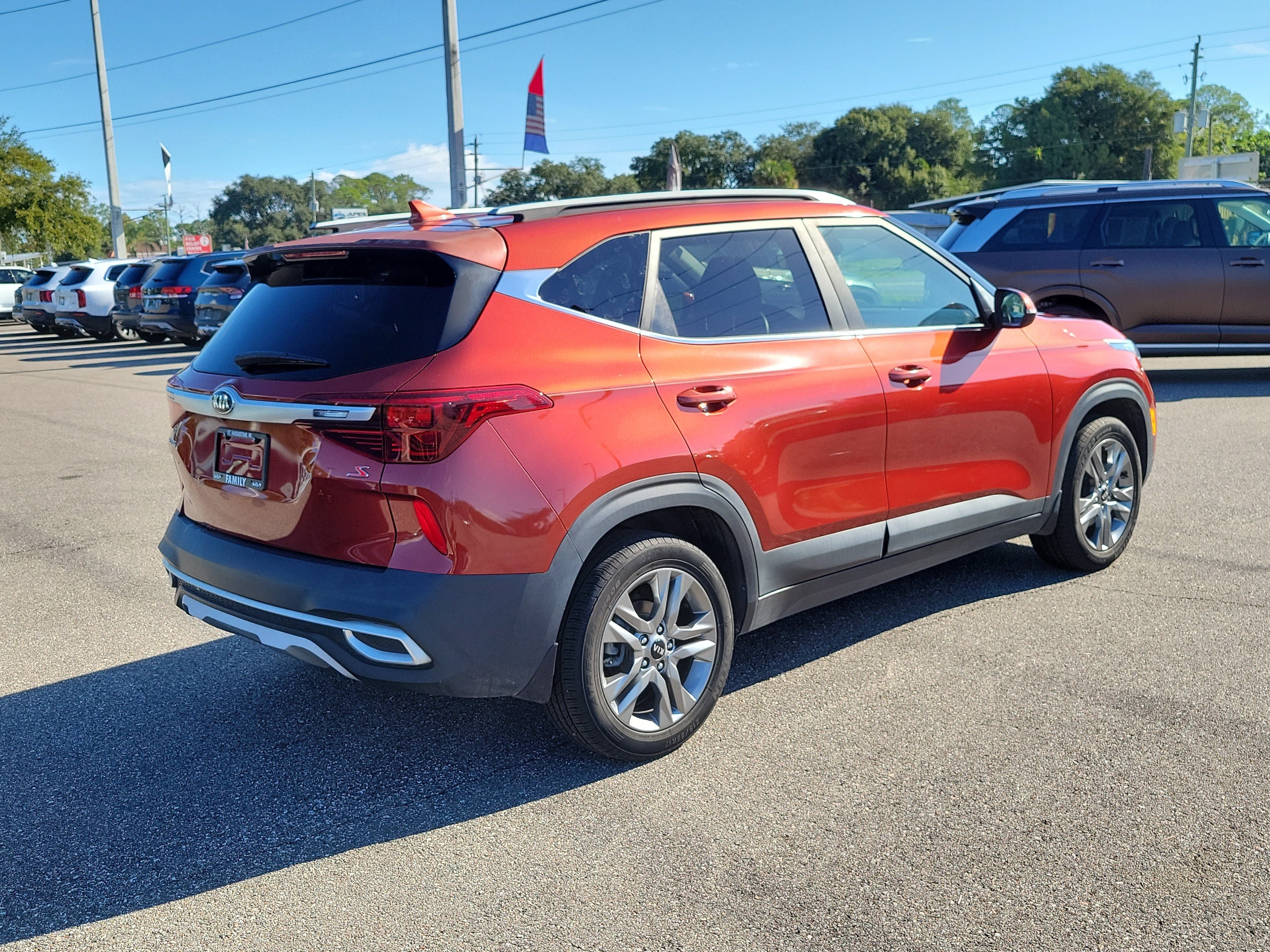 Certified 2021 Kia Seltos S FWD image 6