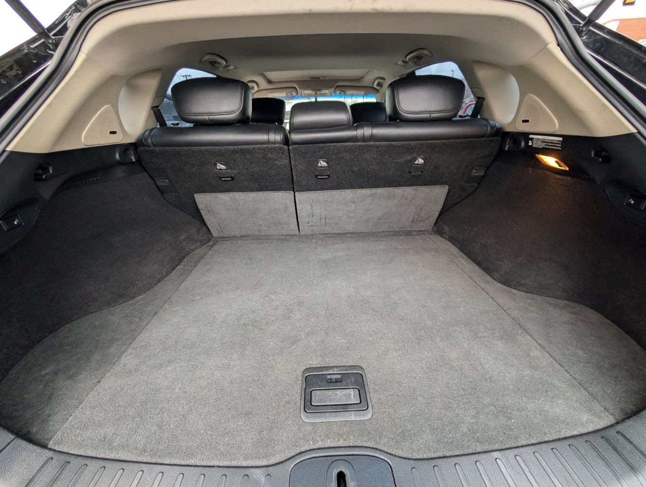 Used 2017 INFINITI QX50 2WD w/ Premium Plus Package image 19