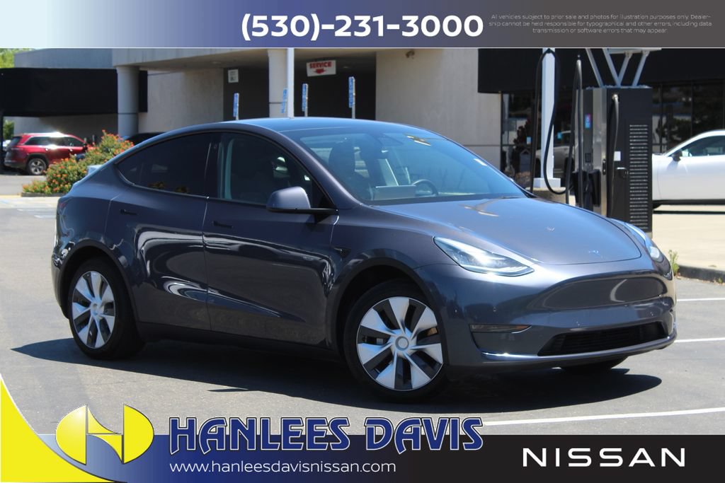 Used 2021 Tesla Model Y Long Range AWD/4WD image 1