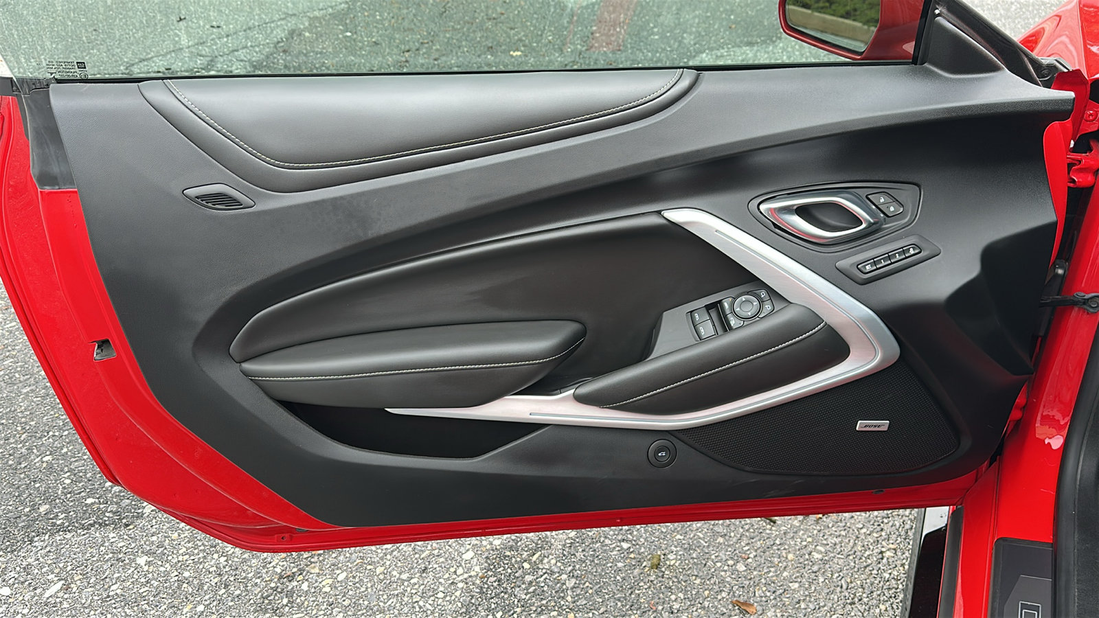 Used 2020 Chevrolet Camaro SS RWD image 17