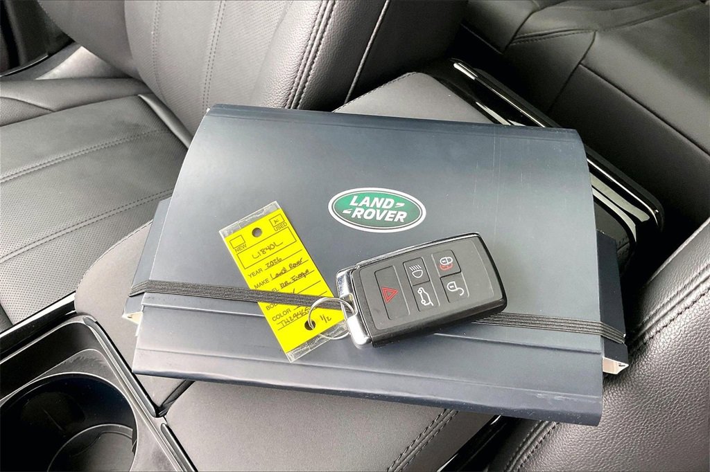 Certified 2026 Land Rover Range Rover Evoque S image 34