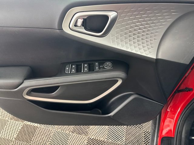 Certified 2022 Kia Soul LX w/ Technology Package FWD image 20