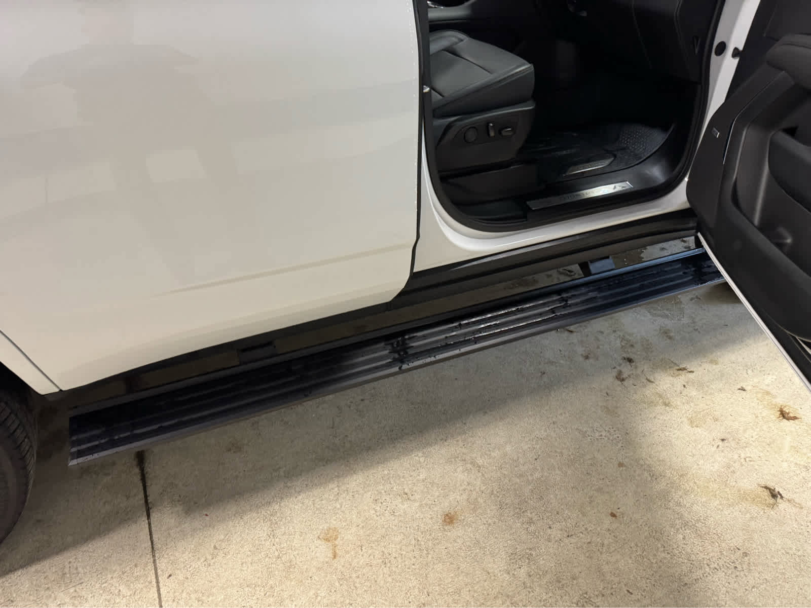 Certified 2024 Chevrolet Tahoe High Country w/ Premium Package image 11