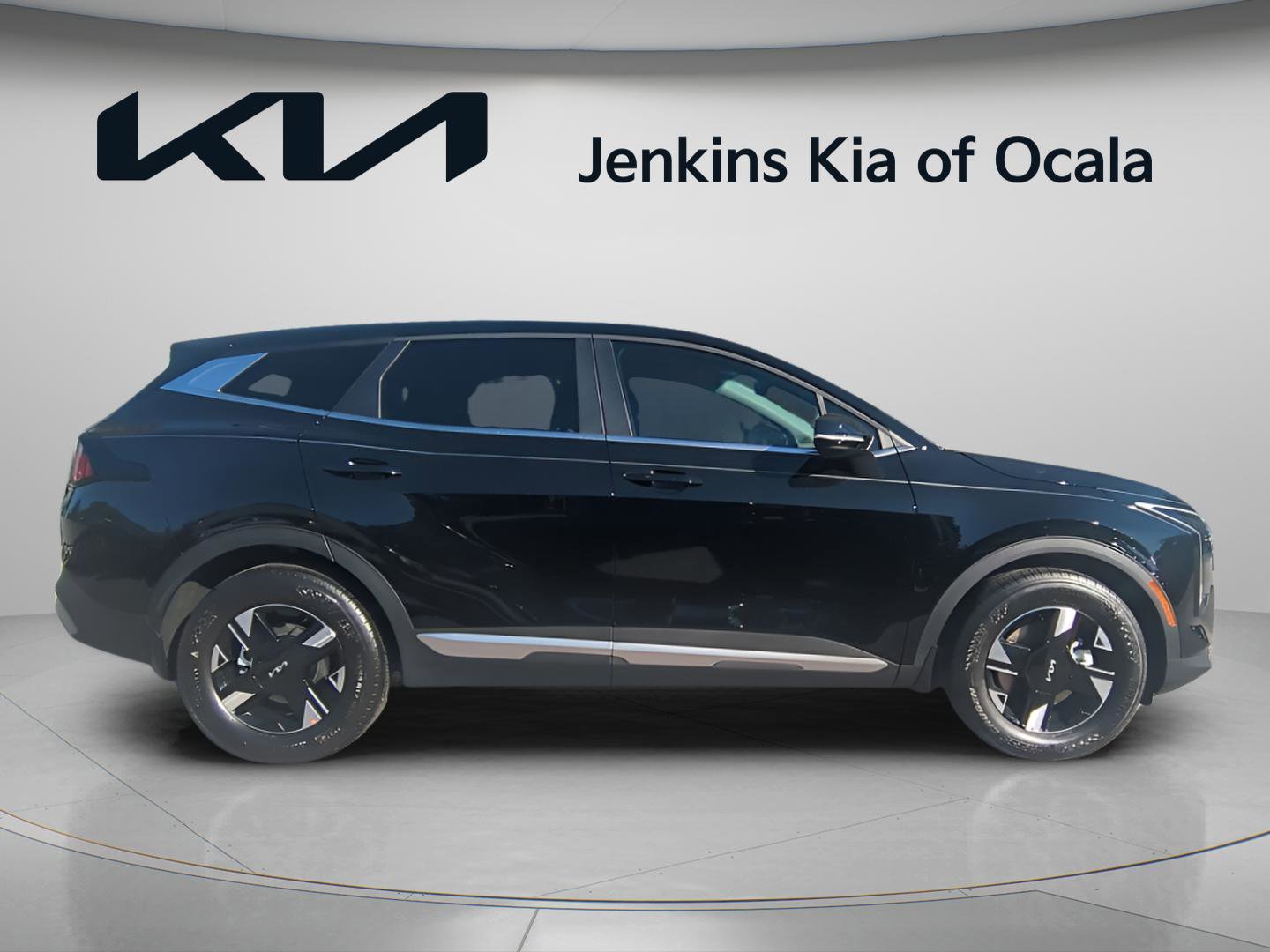 New 2026 Kia Sportage LX image 2