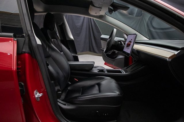 Used 2022 Tesla Model 3 Standard Range image 15