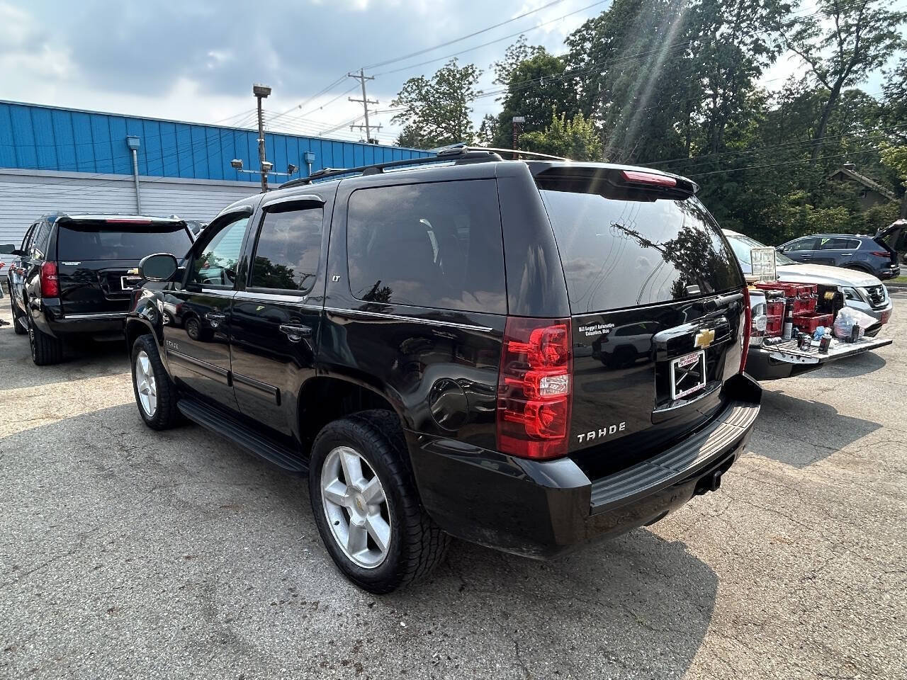 Used 2013 Chevrolet Tahoe LT w/ Luxury Package AWD/4WD image 11