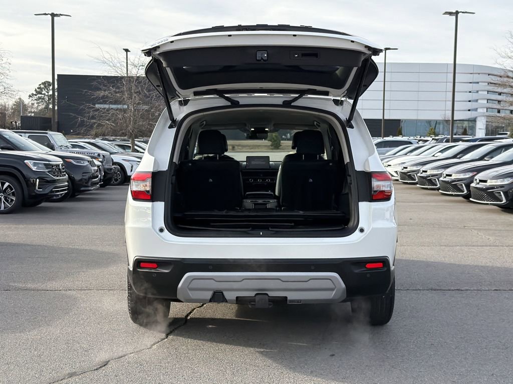 Used 2025 Honda Pilot EX-L image 16