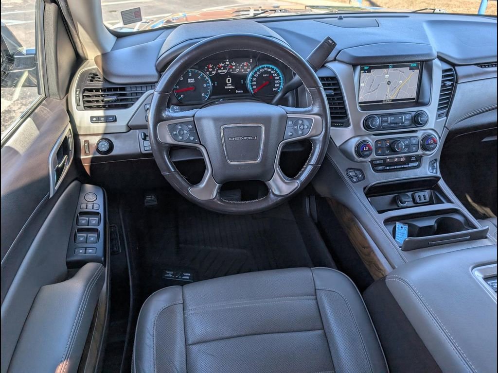 Used 2019 GMC Yukon XL Denali w/ Denali Ultimate Package image 11