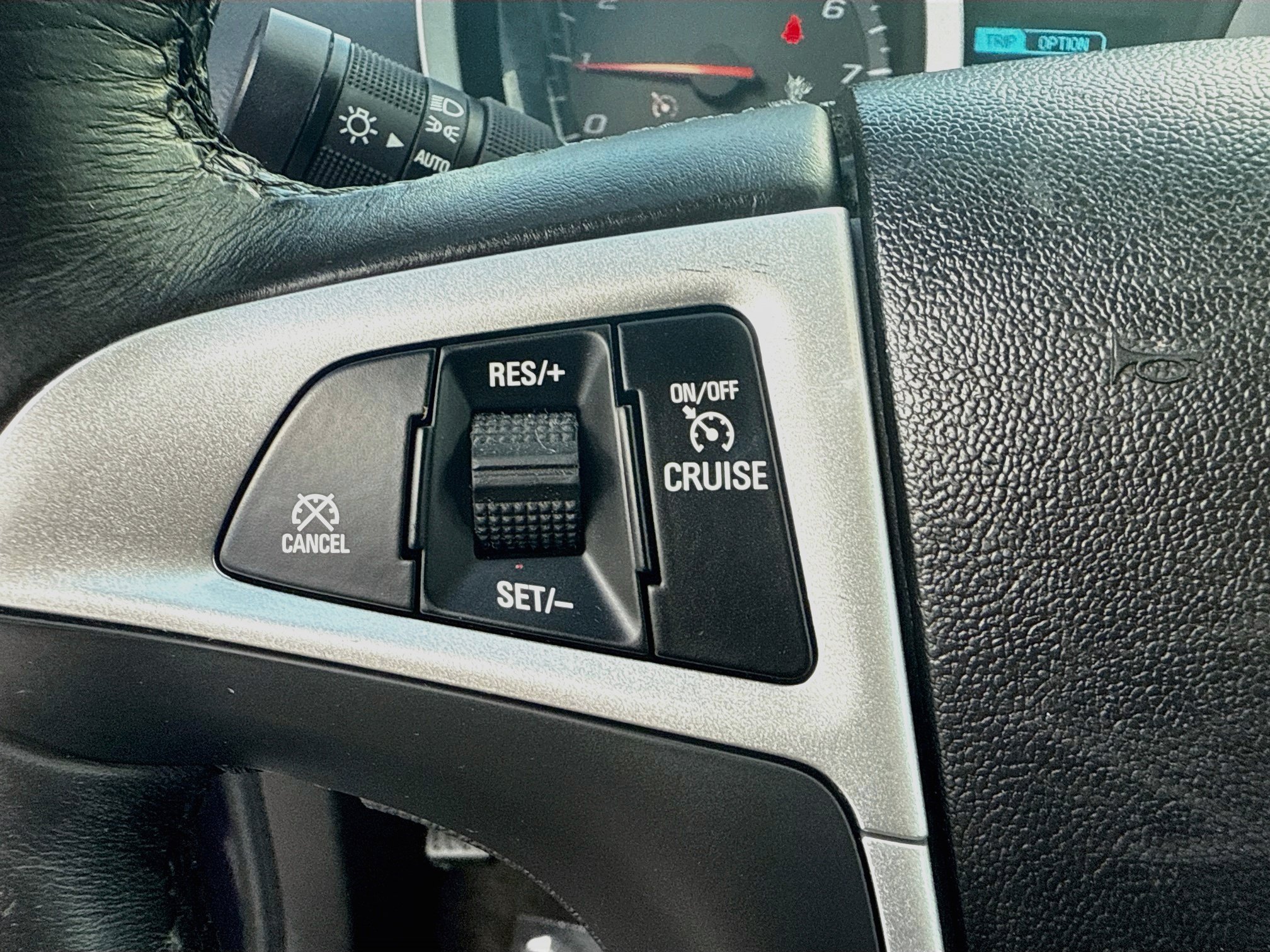 Used 2017 Chevrolet Equinox Premier w/ Enhanced Convenience Package FWD image 35