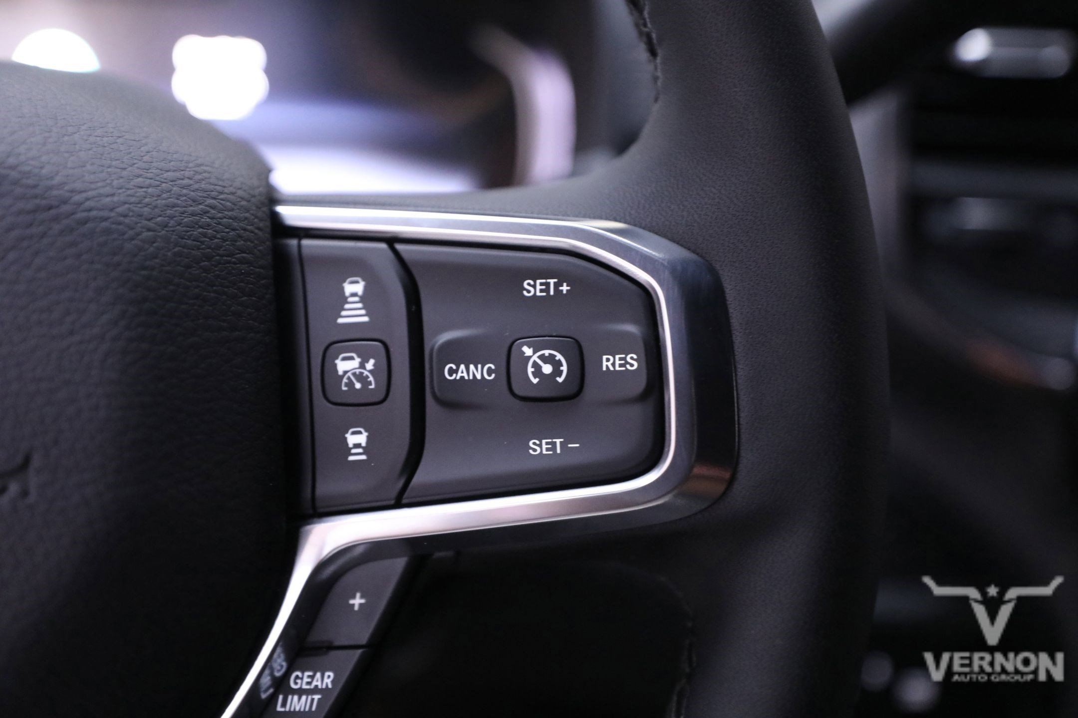 New 2025 RAM 3500 Laramie image 27