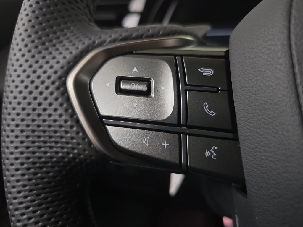 New 2026 Lexus TX 500h AWD w/ Technology Package image 17