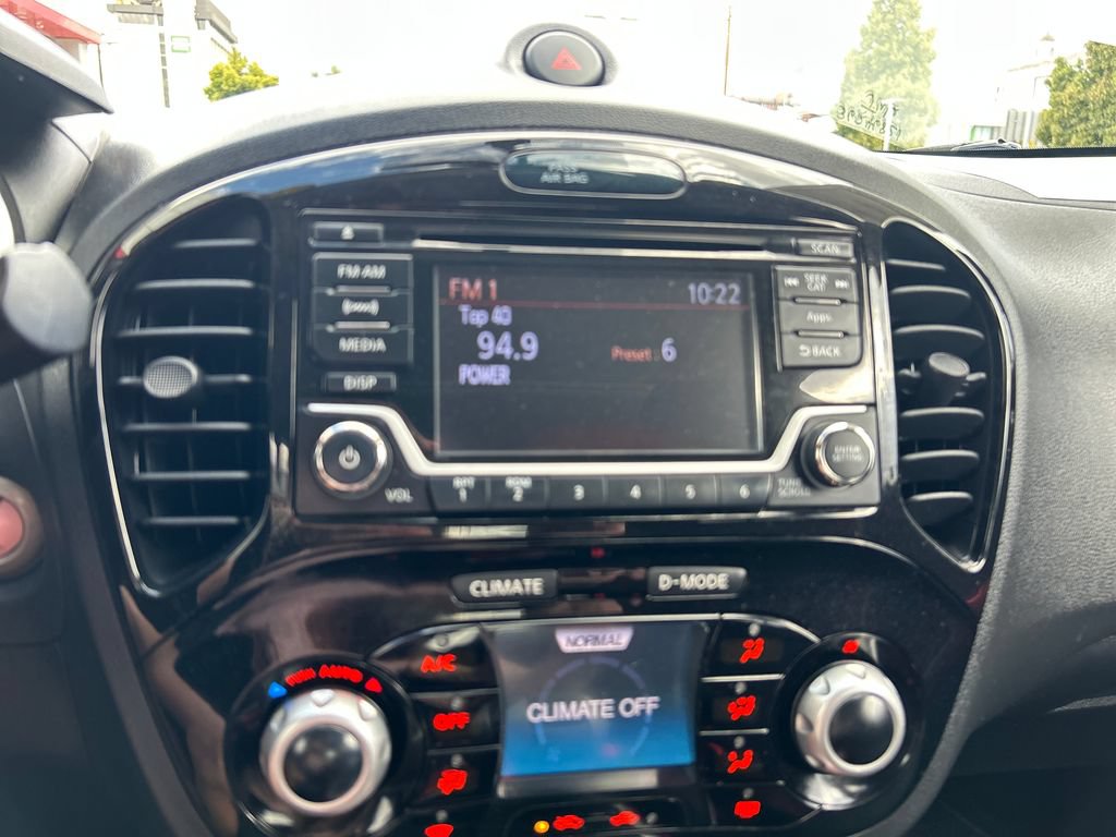 Used 2015 Nissan Juke SV w/ Cold Weather Package AWD/4WD image 24