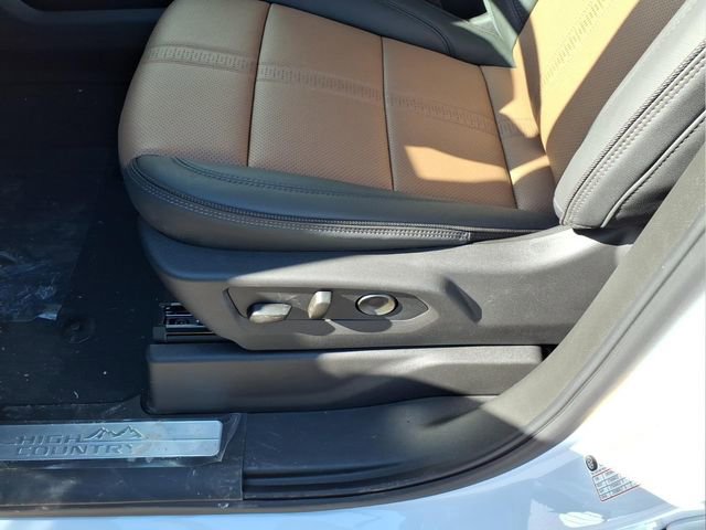 New 2026 Chevrolet Silverado 1500 High Country w/ High Country Premium Package image 18