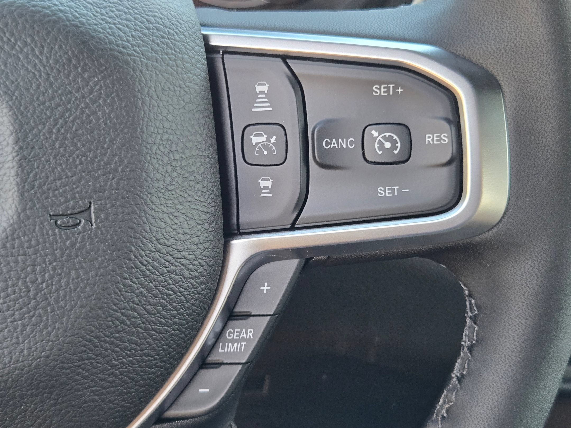 New 2026 RAM 2500 Big Horn AWD/4WD image 25