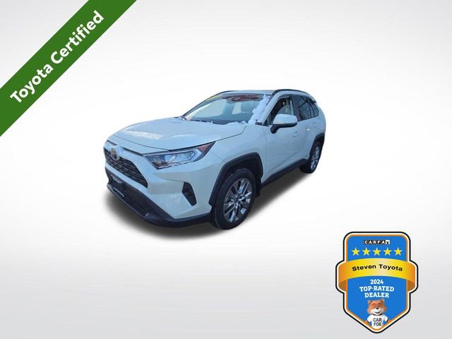 Used 2021 Toyota RAV4 XLE Premium image 1