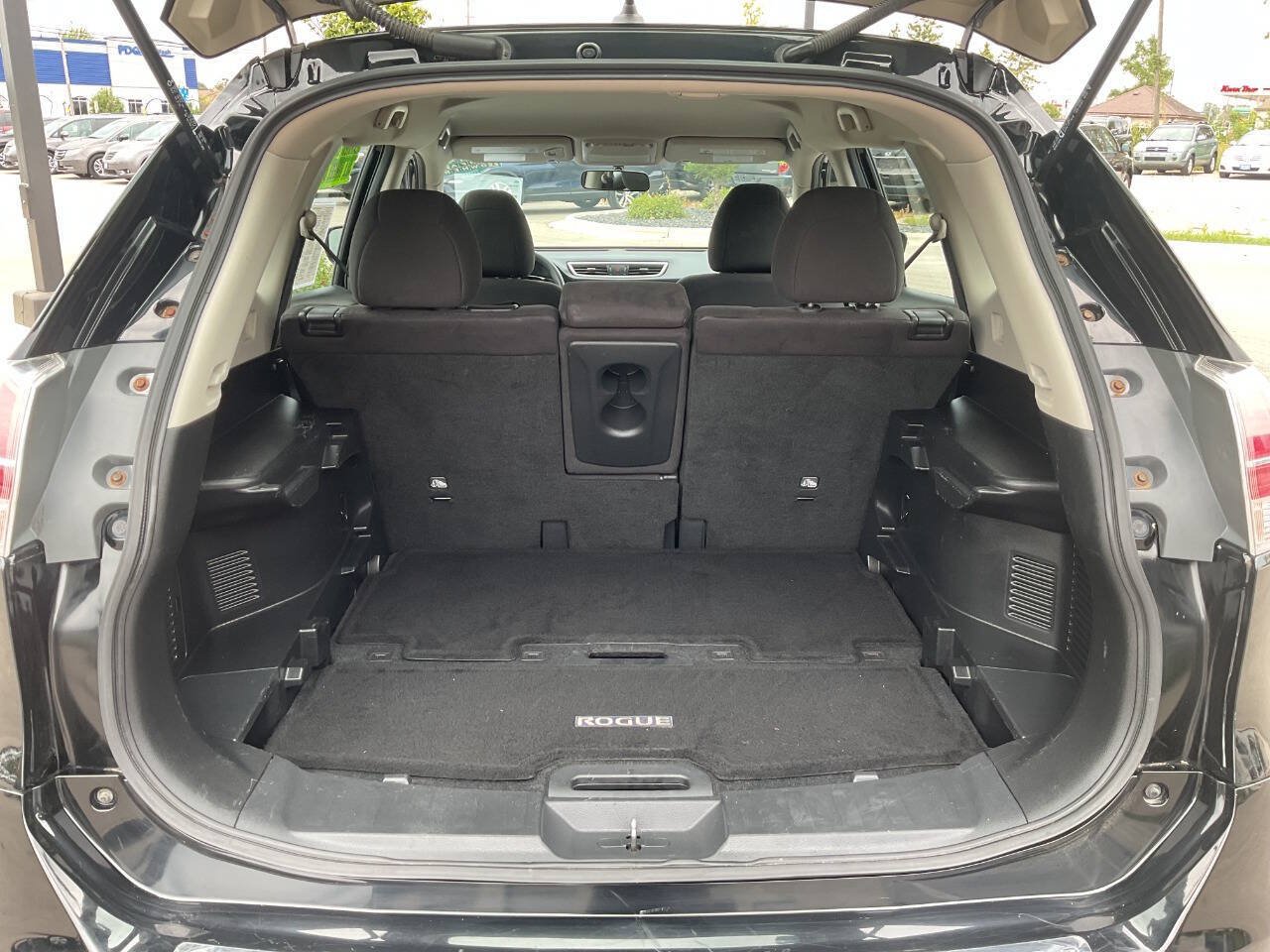 Used 2015 Nissan Rogue S AWD/4WD image 29