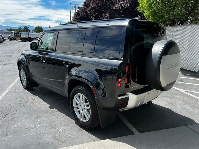 Used 2025 Land Rover Defender 110 S AWD/4WD image 5