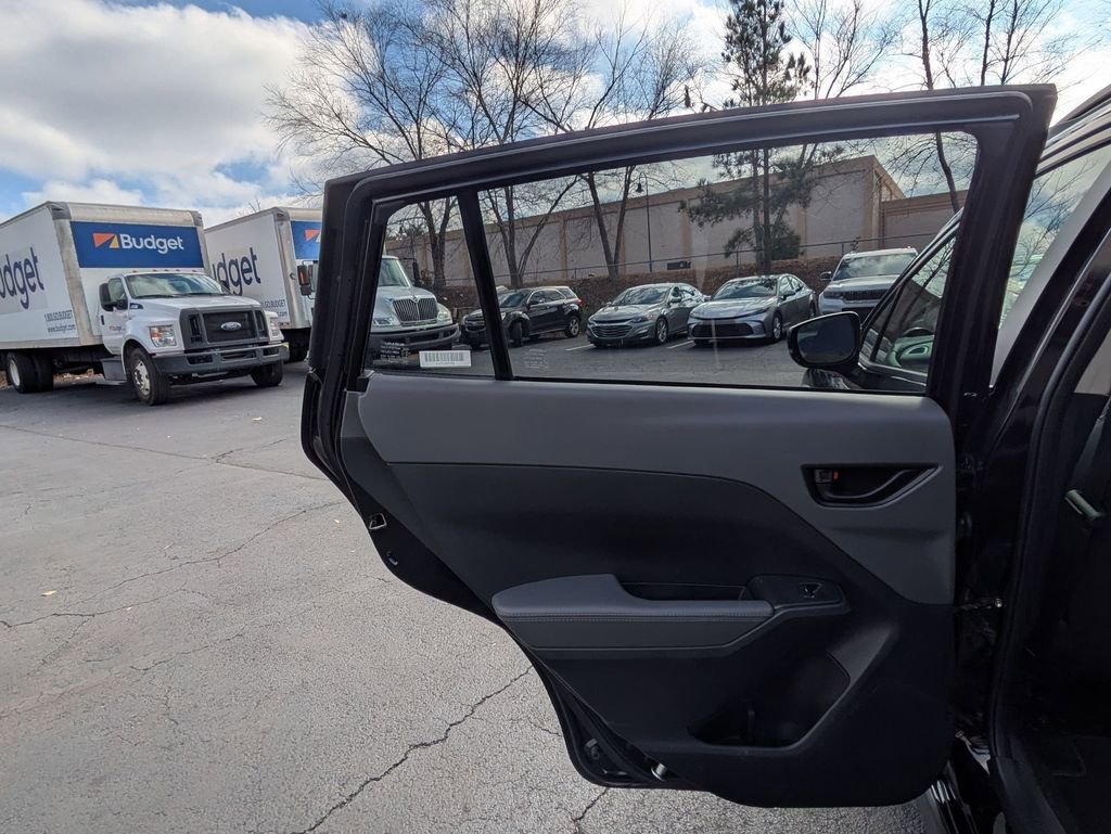 Used 2024 Subaru Crosstrek 2.0i Premium image 25