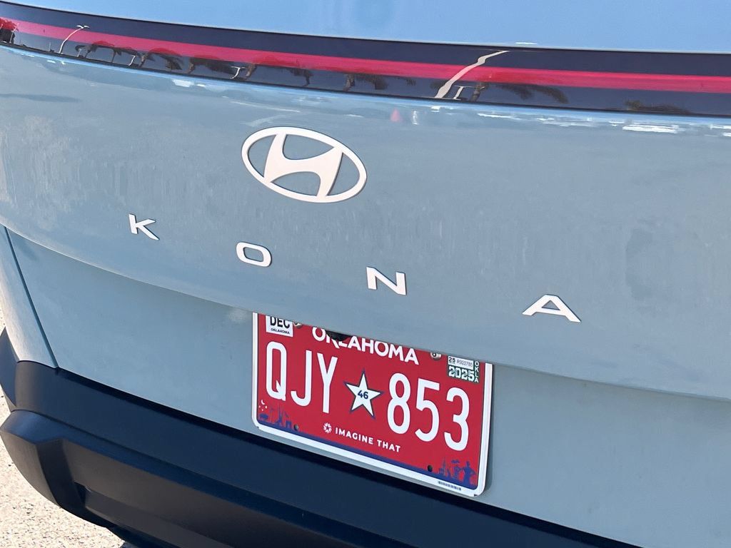 Used 2025 Hyundai Kona SEL AWD/4WD image 42