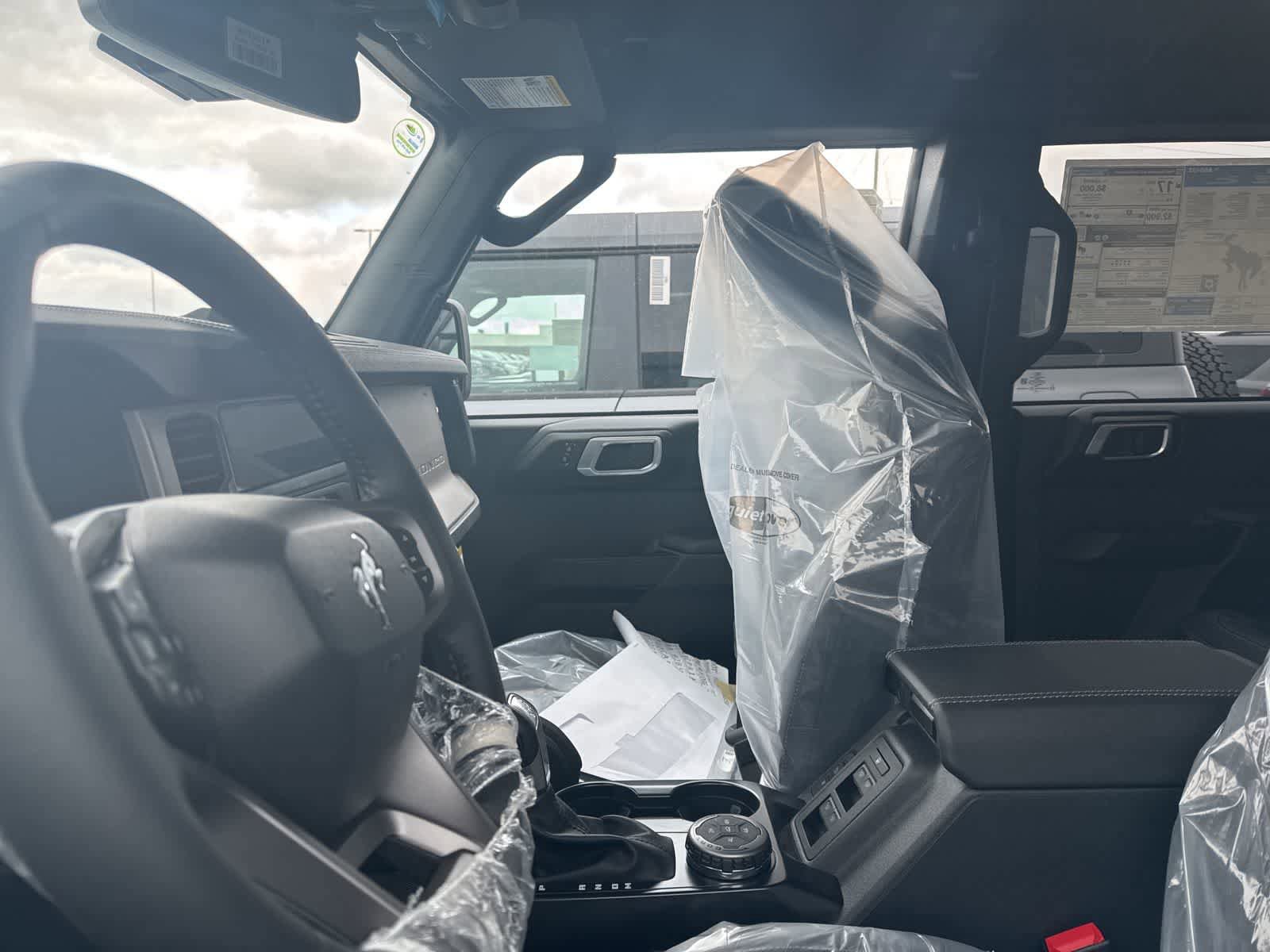 New 2026 Ford Bronco Outer Banks w/ Sasquatch Package image 29