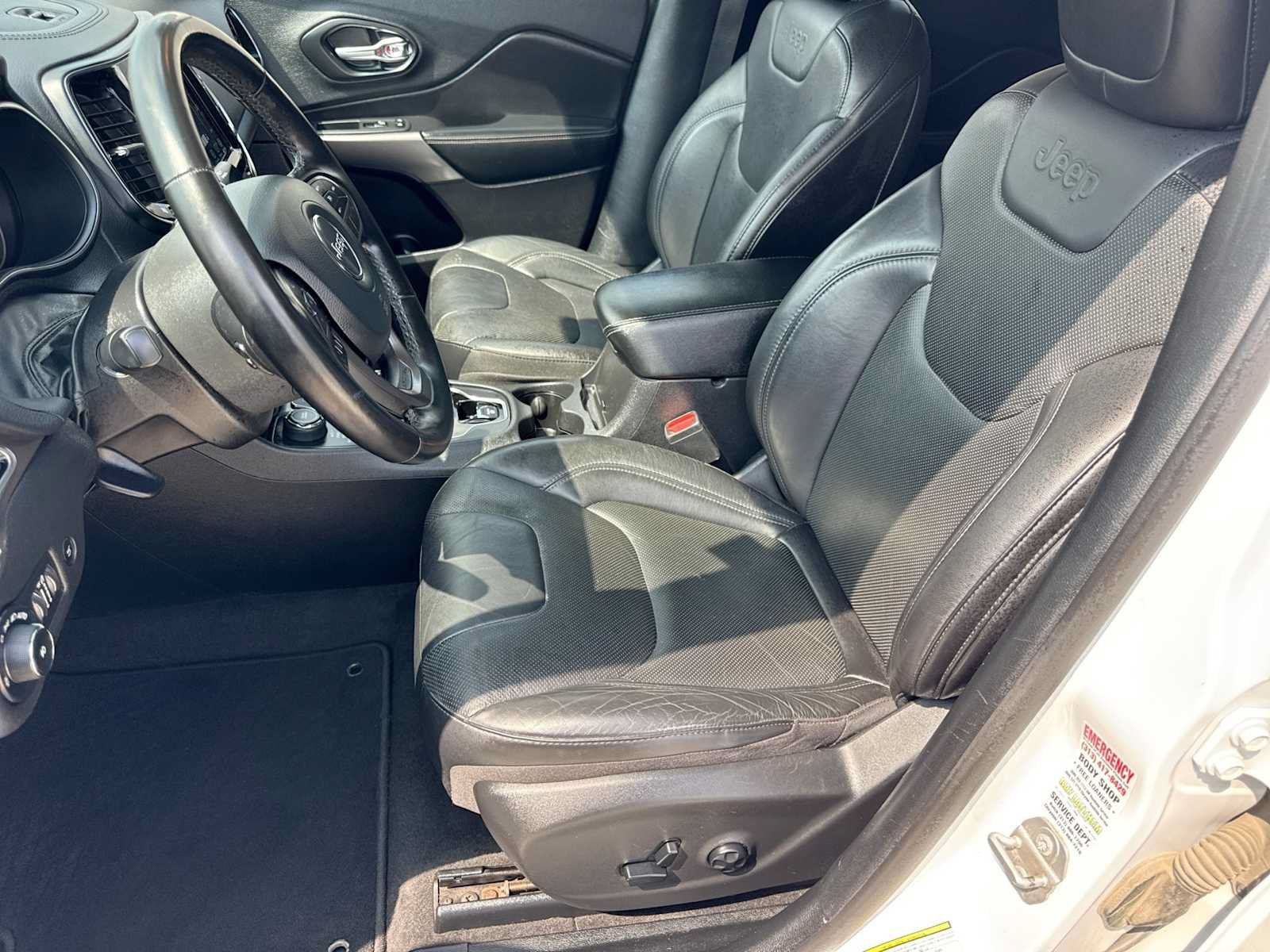 Used 2020 Jeep Cherokee Limited AWD/4WD image 15