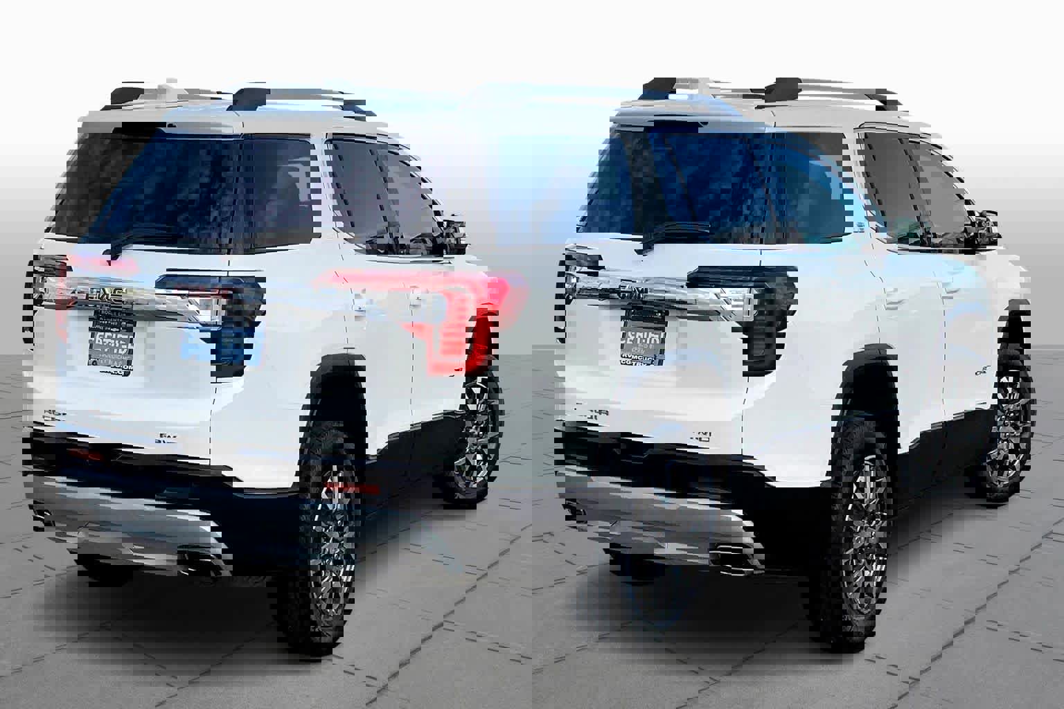 Certified 2023 GMC Acadia SLE w/ Driver Convenience Package image 12