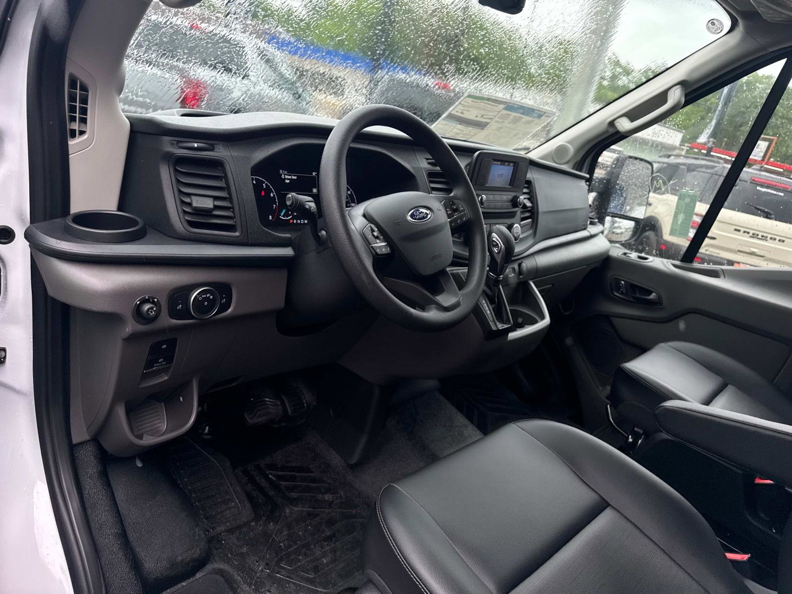 New 2025 Ford Transit 250 148 Medium Roof w/ Load Area Protection Package image 9