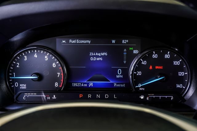 Used 2024 Ford Explorer XLT RWD image 28
