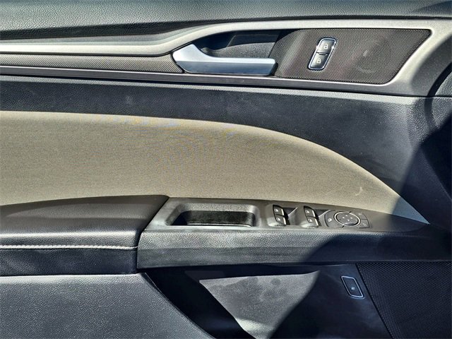 Used 2018 Ford Fusion S image 17