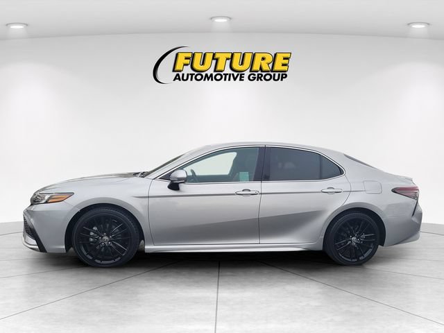 Used 2021 Toyota Camry XSE w/ Carpet Mat Package (TMS) FWD image 6