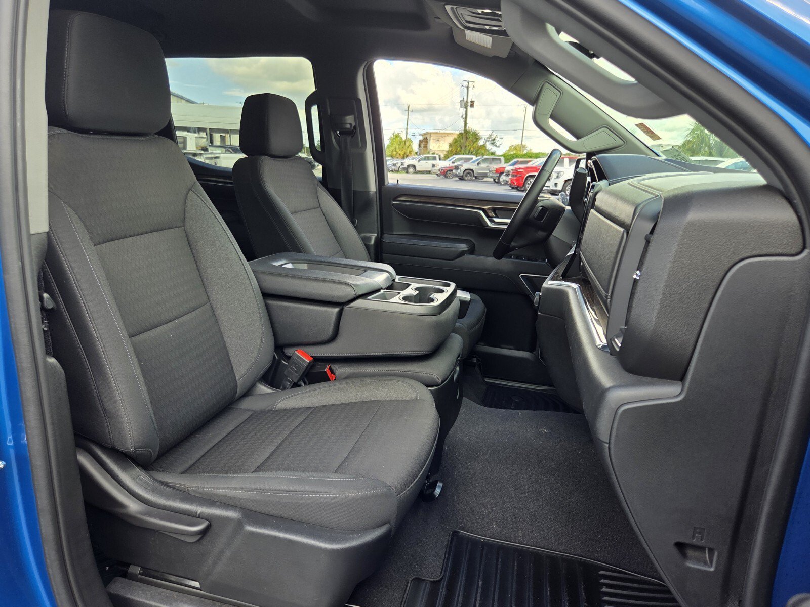 Used 2023 Chevrolet Silverado 1500 LT RWD image 18