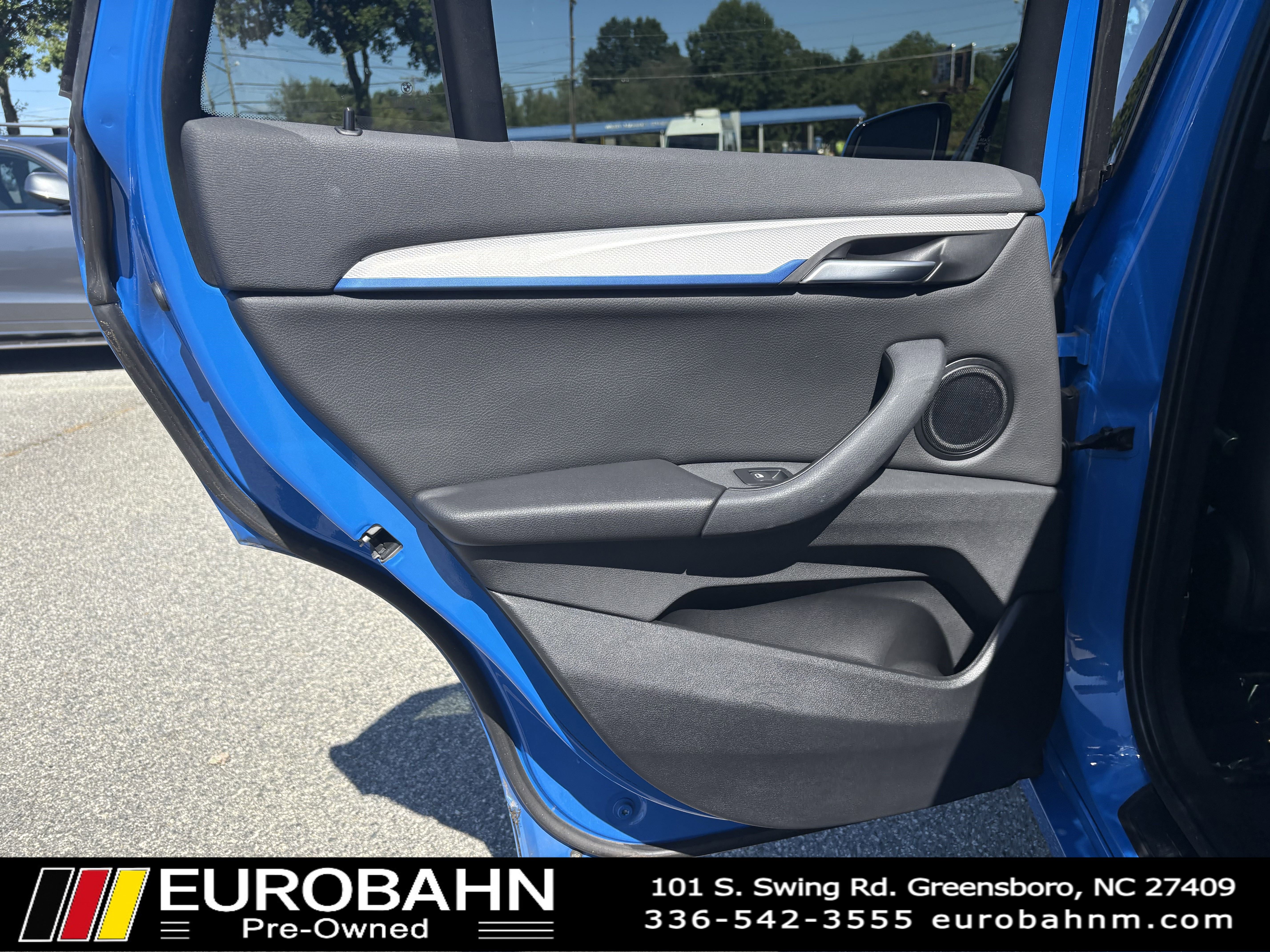Used 2020 BMW X1 xDrive28i image 11