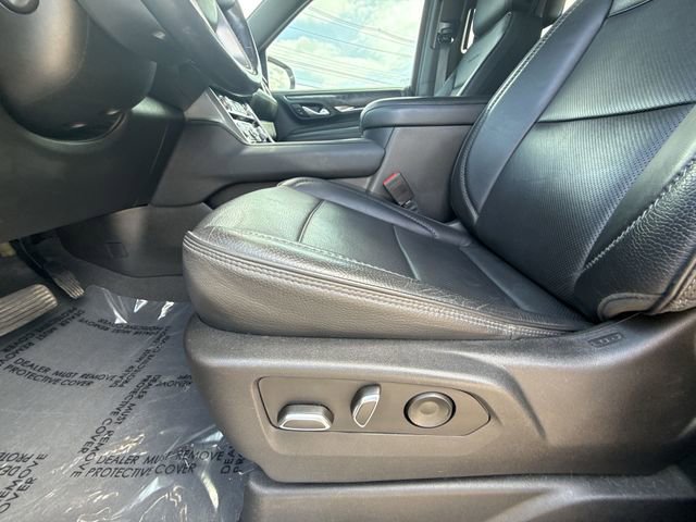 Used 2023 GMC Yukon Denali w/ Advanced Technology Package image 12