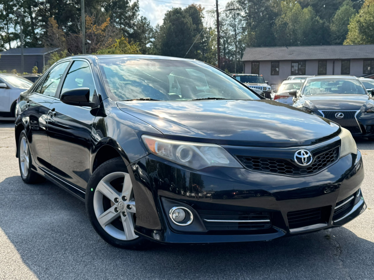 Used 2014 Toyota Camry SE