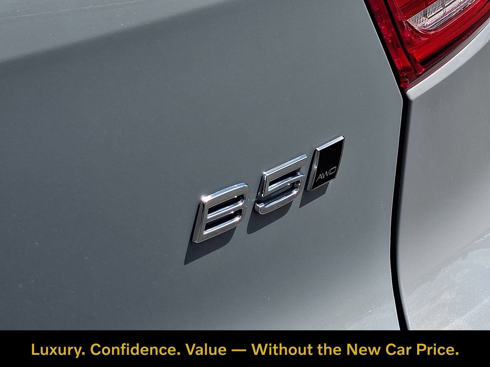Certified 2026 Volvo XC40 B5 Core w/ Protection Package Premier AWD/4WD image 32