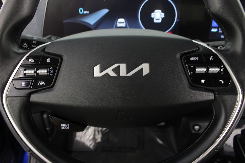 Used 2022 Kia EV6 Wind RWD image 13