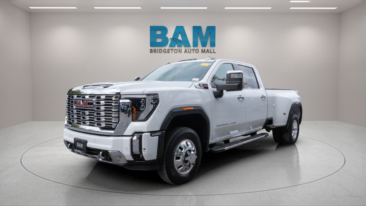 Used 2024 GMC Sierra 3500 Denali w/ Denali Reserve Package AWD/4WD image 3