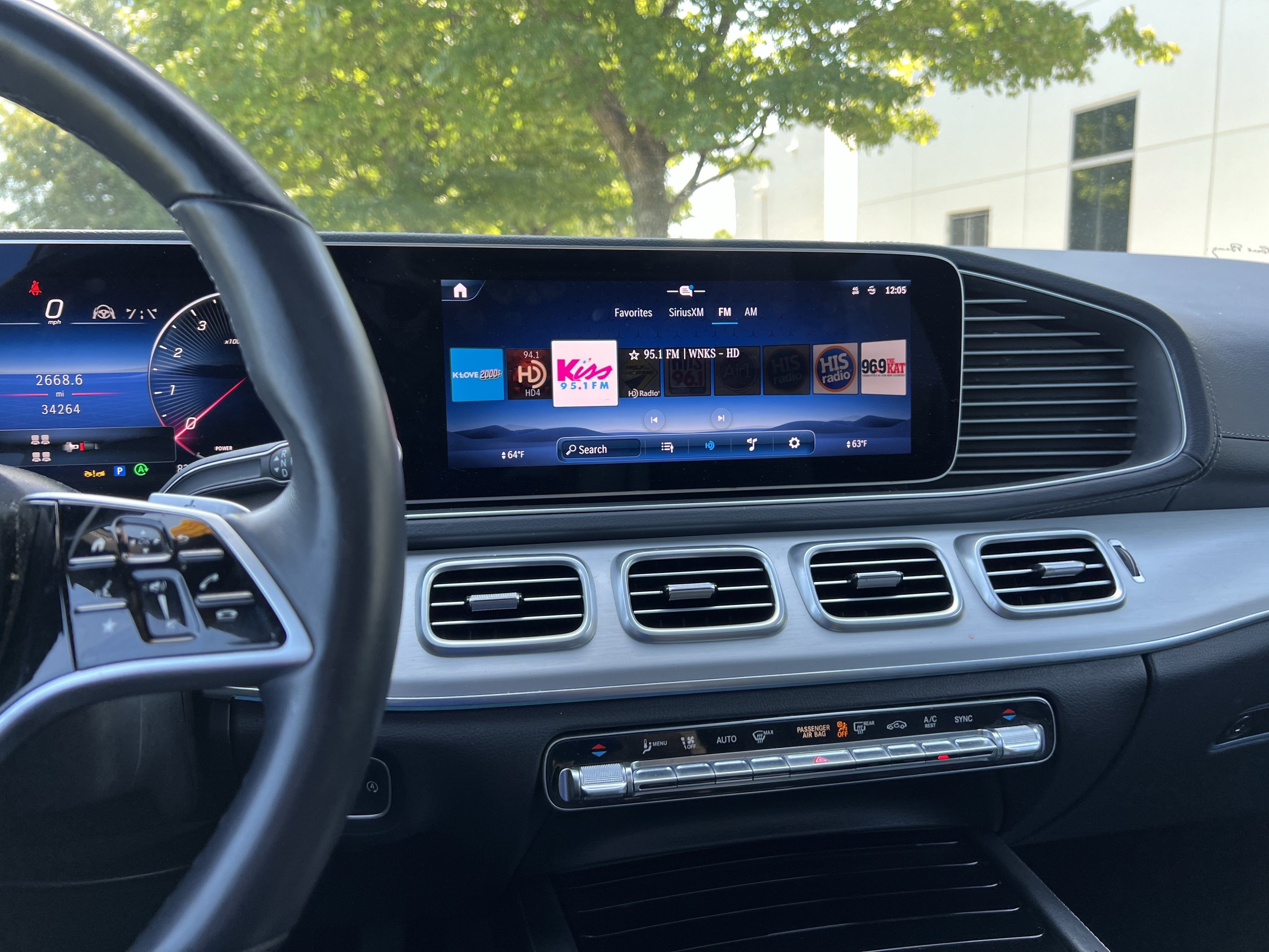 Used 2025 Mercedes-Benz GLS 450 4MATIC image 31