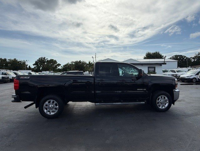 Used 2015 Chevrolet Silverado 2500 LT w/ LT Convenience Package image 5