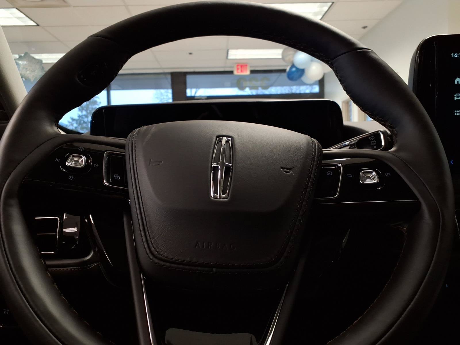 New 2026 Lincoln Aviator Reserve w/ Illumination Package AWD/4WD image 23