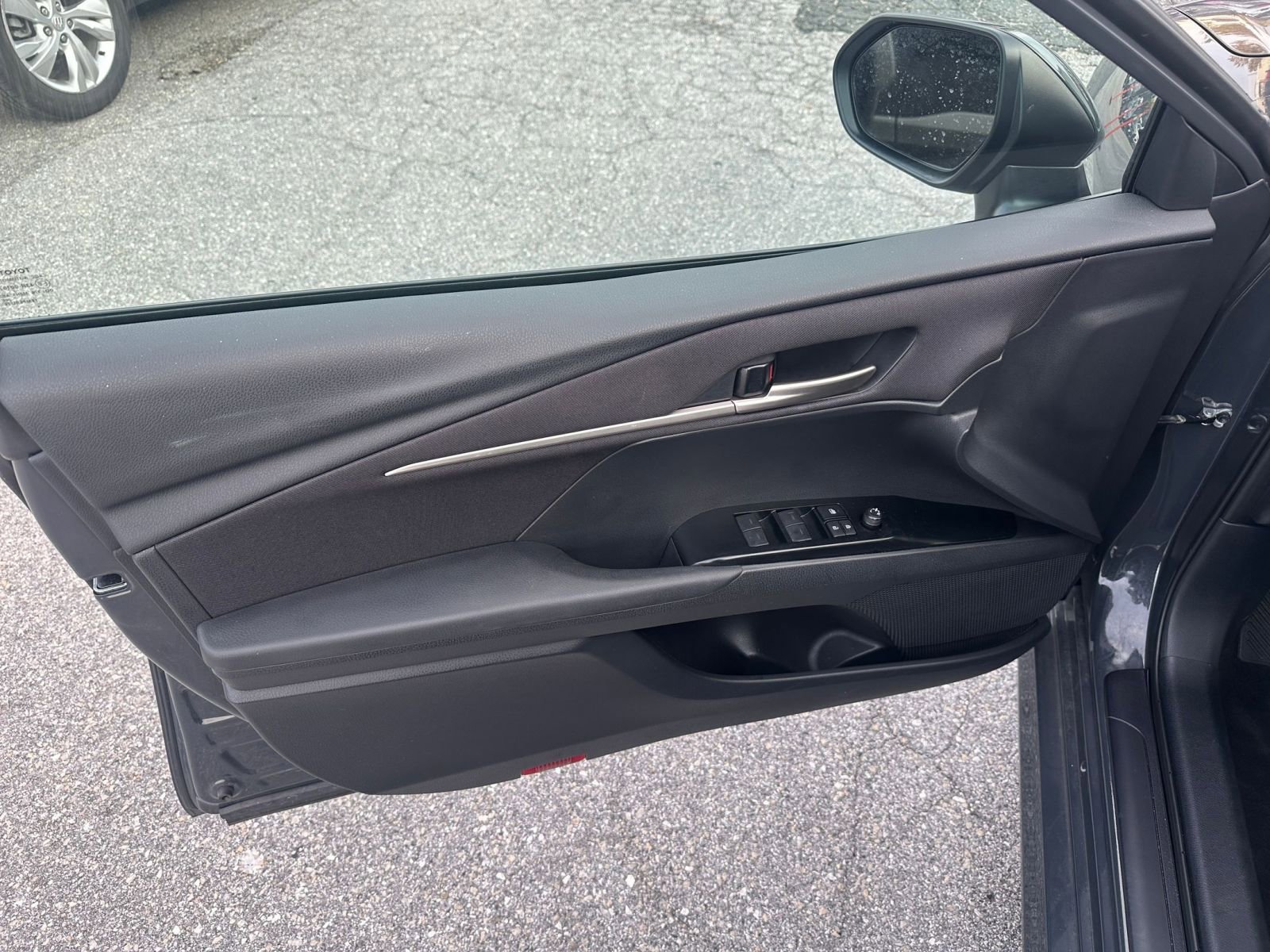 Used 2025 Toyota Camry LE image 20