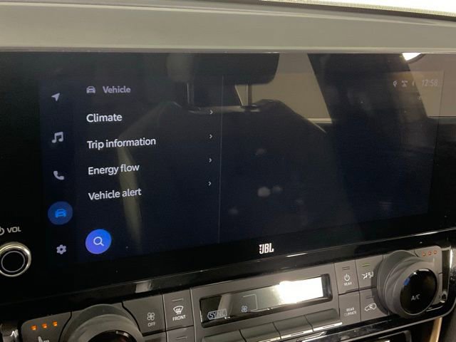 Used 2025 Toyota Grand Highlander AWD Hybrid image 12